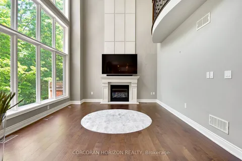 258 Edgewater Crescent, ON N2A 4M2