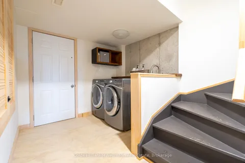 159 Kemp Crescent, ON N1E 0K1