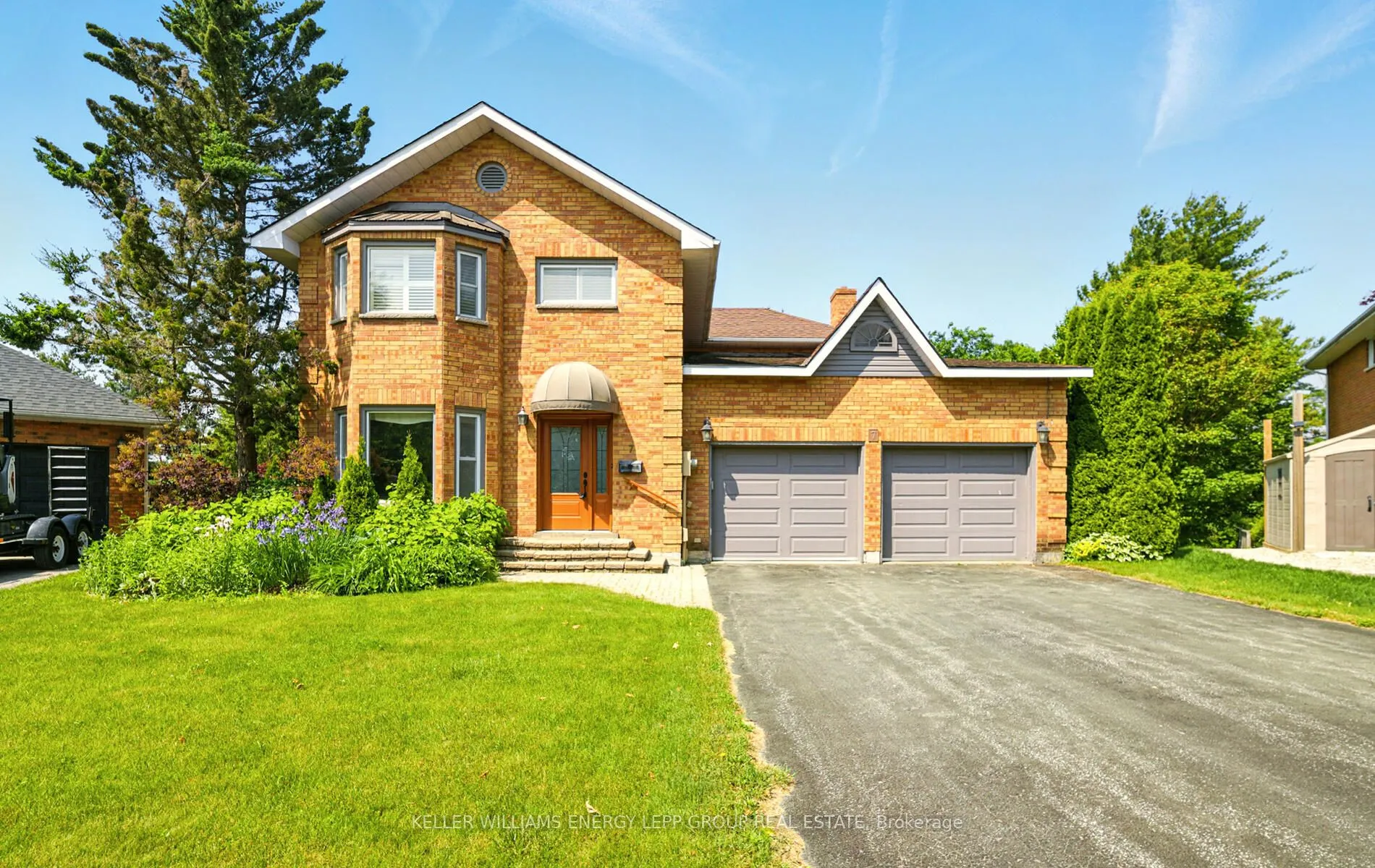 7 Herbert Place, ON L1A 4G7