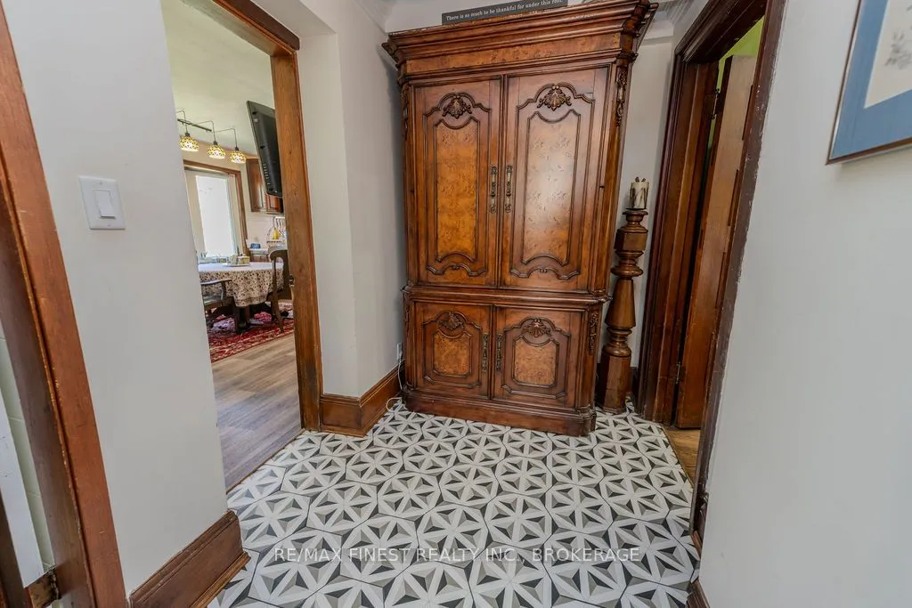 265 Dundas Street, ON K7R 2B2