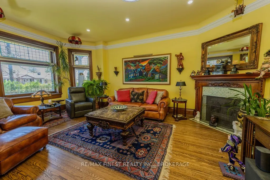 265 Dundas Street, ON K7R 2B2