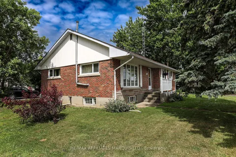 30 St.Lawrence Street, ON K0C 1X0