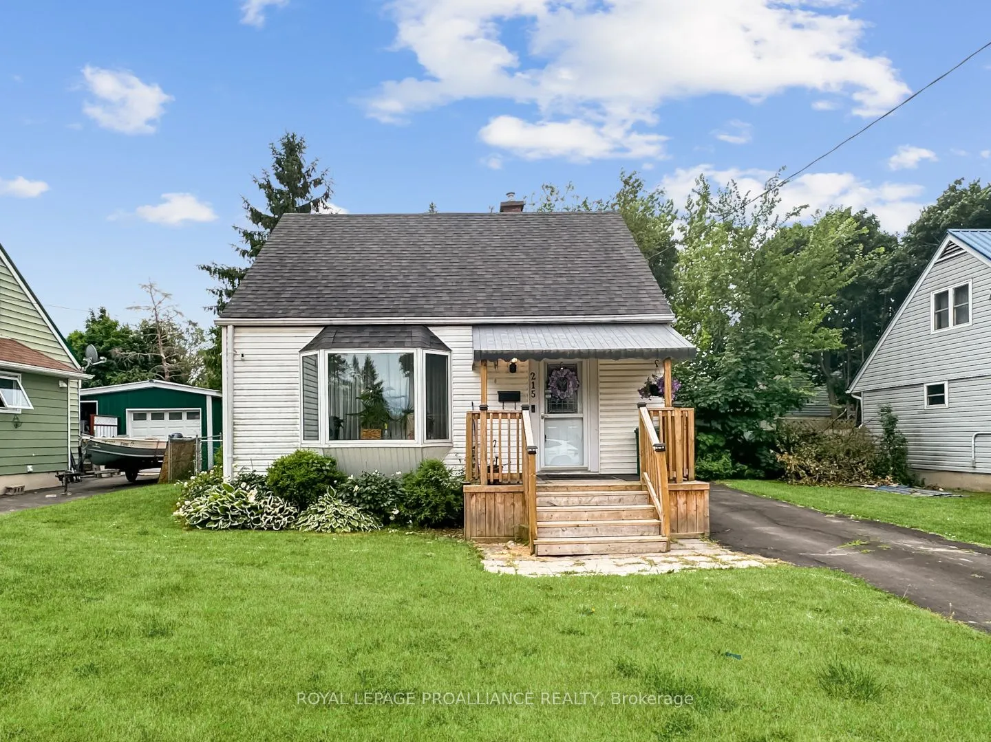 215 Pine Street, ON K8N 2N3