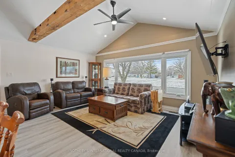 104 Golden Boulevard, ON L3B 1H7