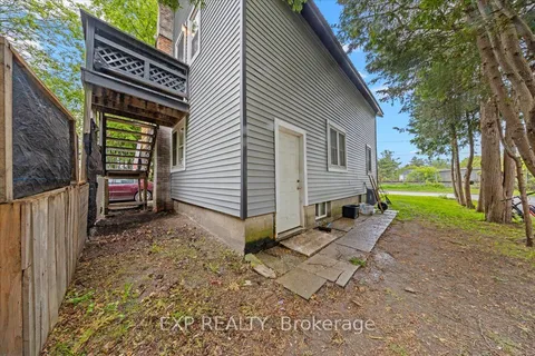 18 Delhi Street, ON K6V 4H3