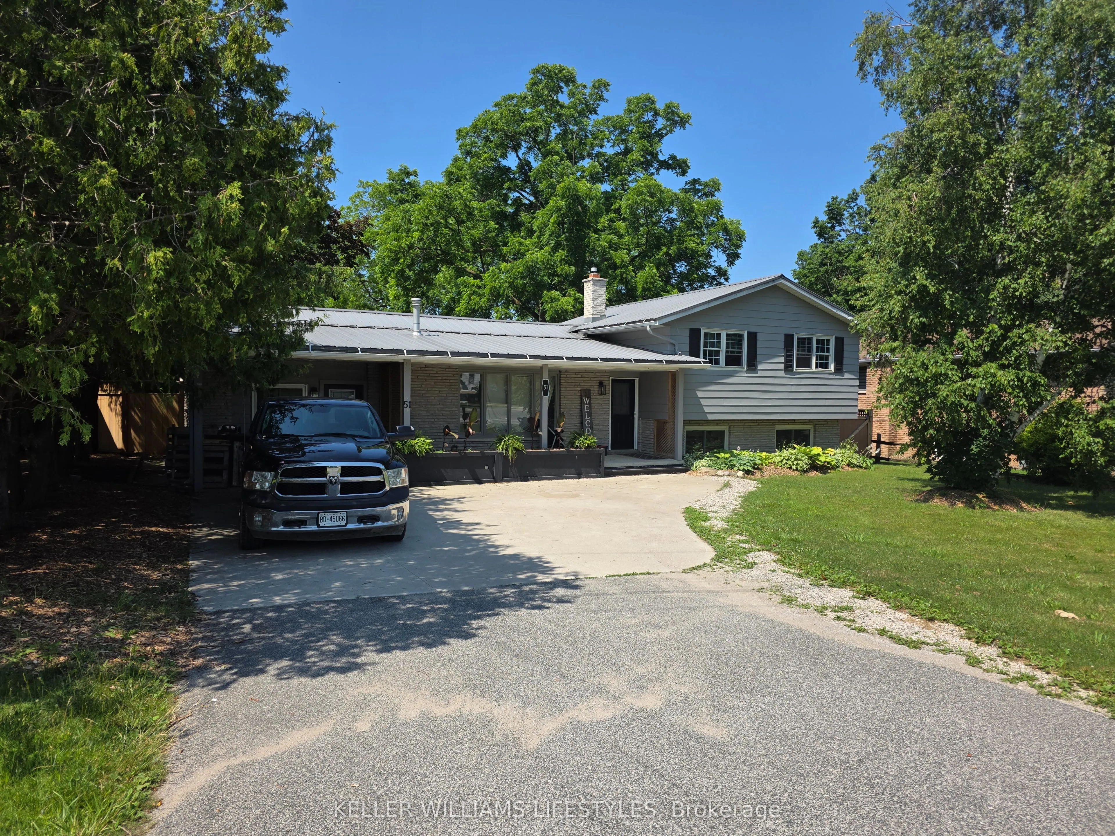 51 Main Street, ON N0M 1G0