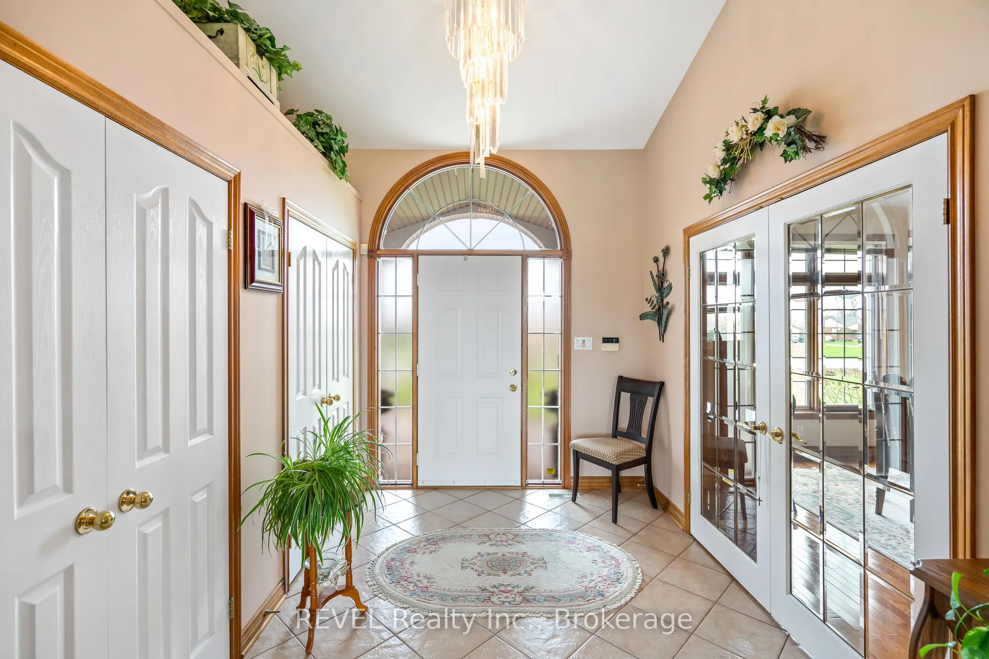 925 QUEENSTON Road, ON L0S 1J0