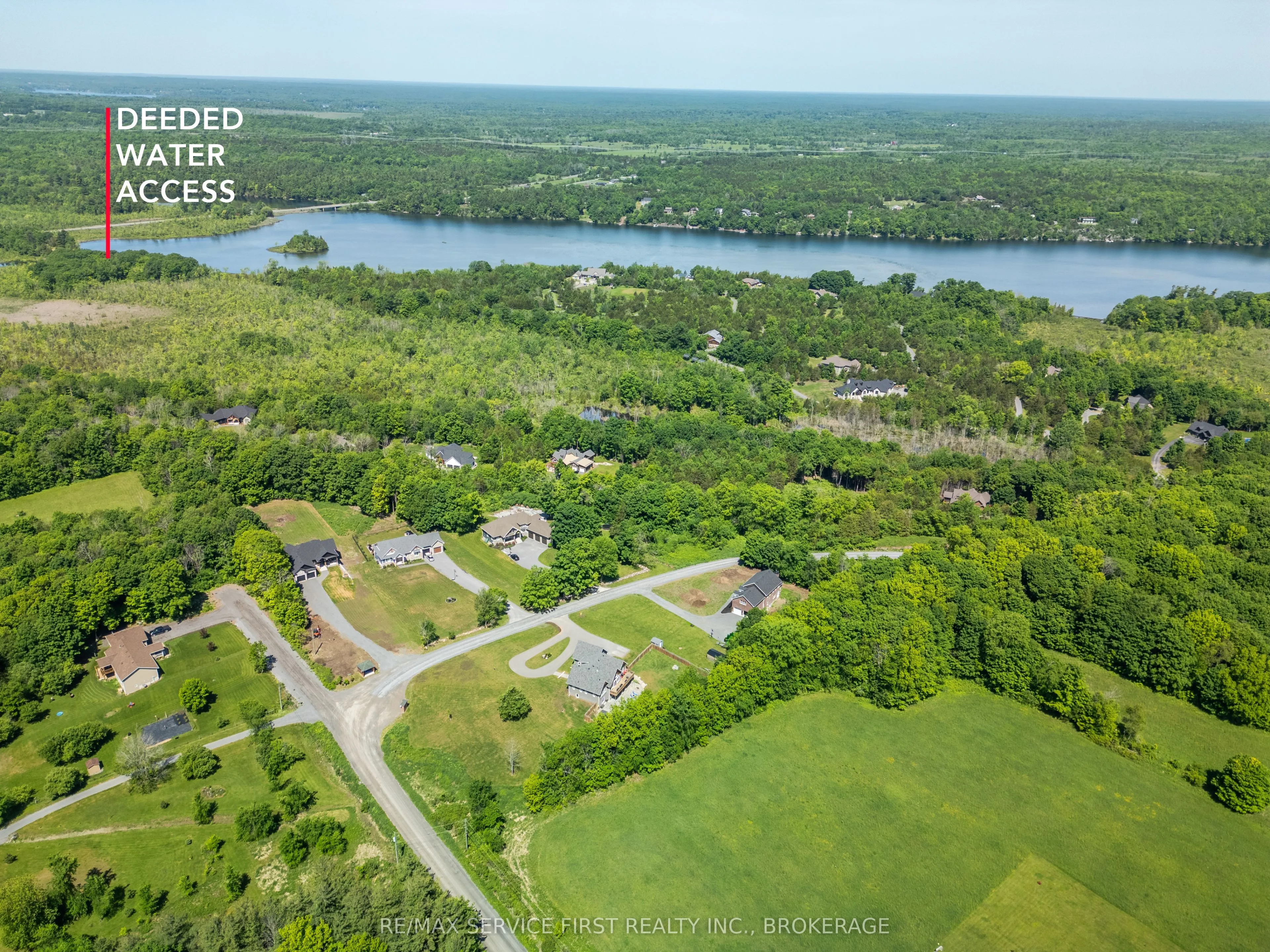 1012 Applewood Lane, ON K0H 1X0