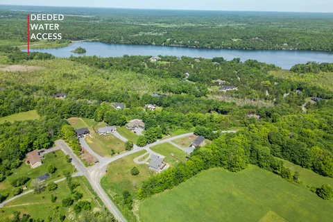 1012 Applewood Lane, ON K0H 1X0