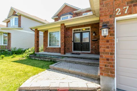 27 Fanterra Way, ON K1T 3Y7