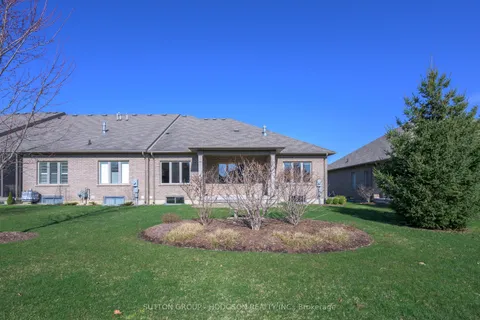 2749 Sandra Post Lane, ON N6K 5R4