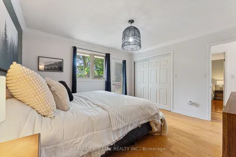 26 Belaire Road, ON N3R 6Z3