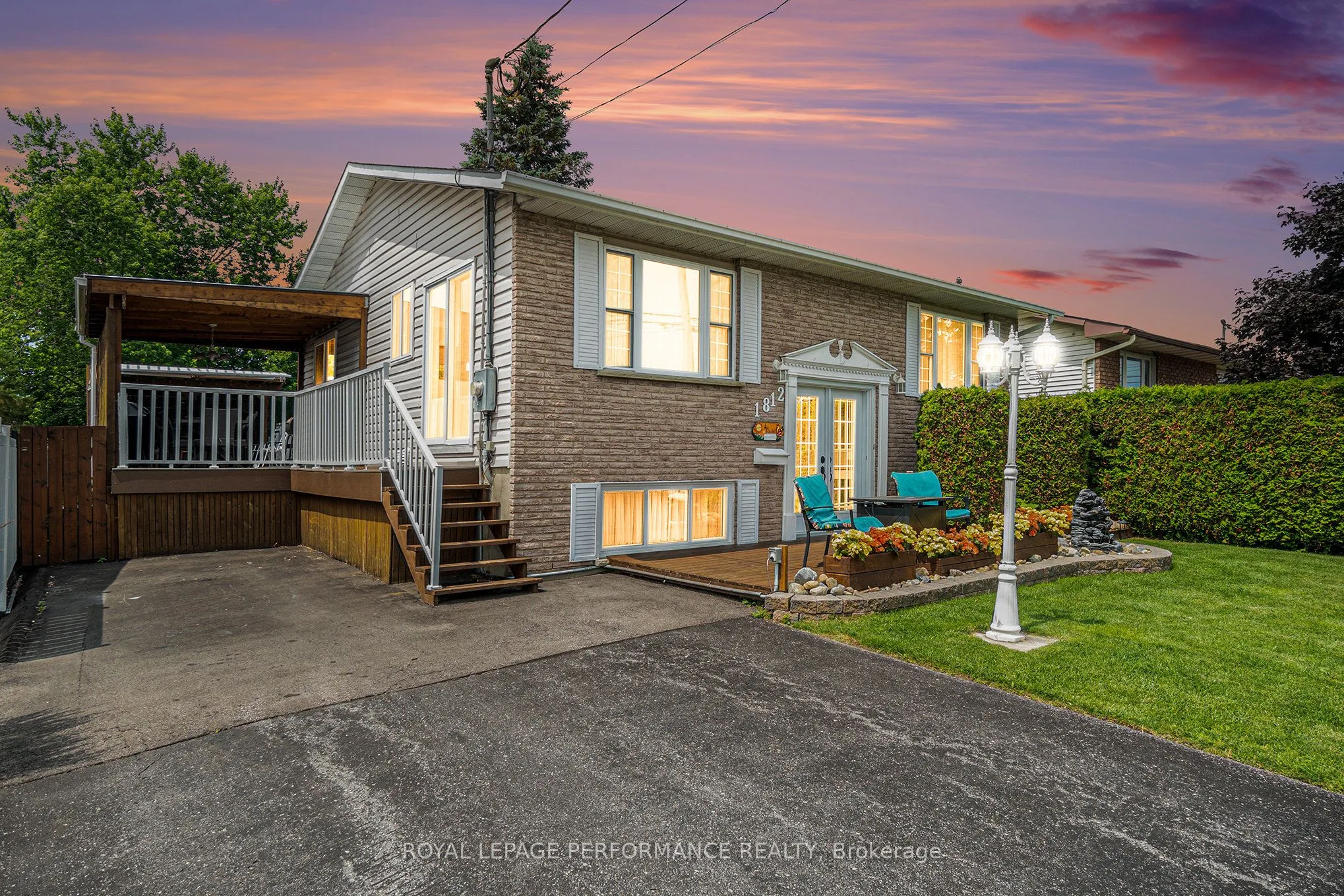 1812 Brookdale Avenue, ON K6J 5S1