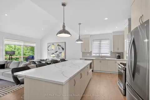 116 Springside Crescent, ON L9Y 4P5