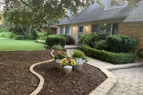 433 West Mile Road, ON N6H 3M3