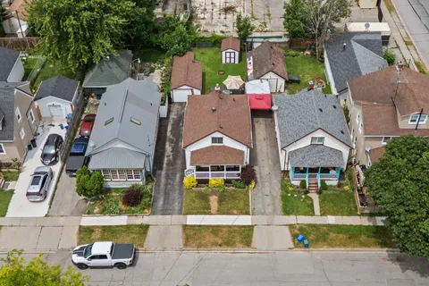 72 COZY Street, ON L3B 4H1