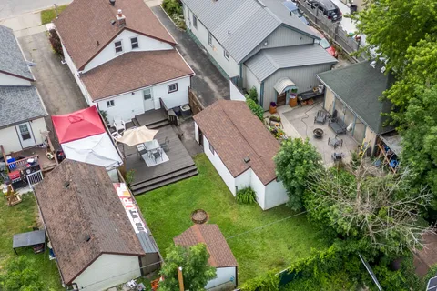72 COZY Street, ON L3B 4H1