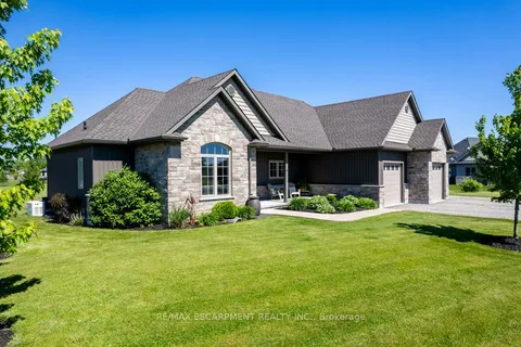 6 Silverthorne Court, ON N1A 2W2