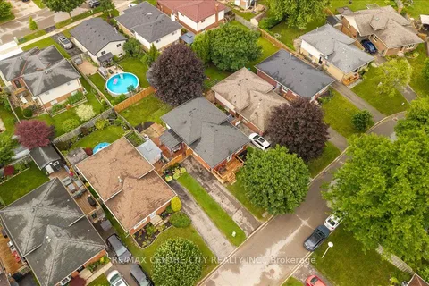 36 Portsmouth Road, ON N5V 4E2