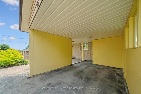 411 Highland Road, ON K9H 5J6