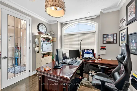 85 Hillcroft Drive, ON L8J 3W9