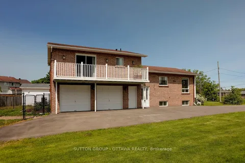 223 Des Outaouais Street, ON K4K 1G2