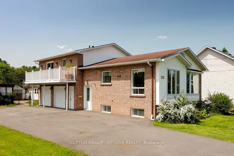 223 Des Outaouais Street, ON K4K 1G2