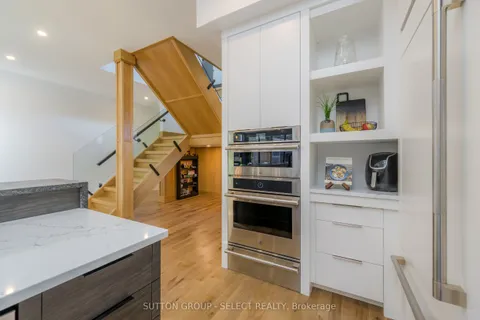 567 Rosecliffe Terrace, ON N6K 0E2