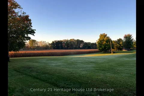 686 Goshen Road, ON N4G 3C9