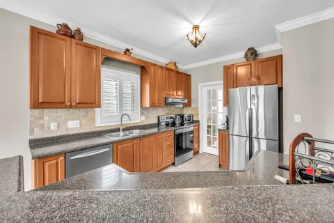 38 Sunbeam Drive, ON L9B 2X9