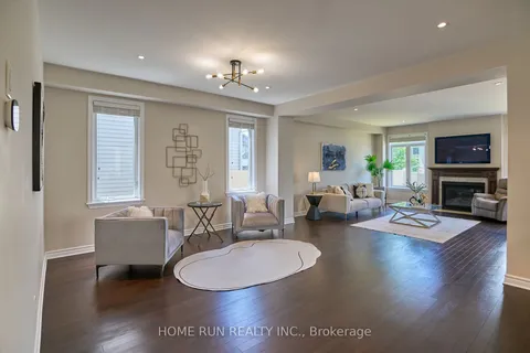 350 Haliburton Heights, ON K2V 0G4