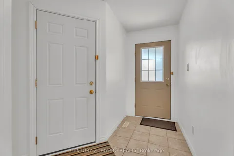 1083 Hanson Crescent, ON N6G 0B8