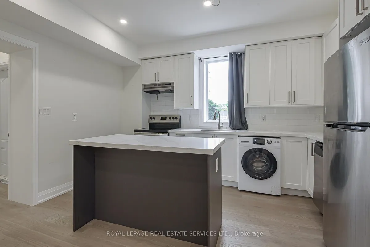 631 Lawrence Street, ON N3H 2M8