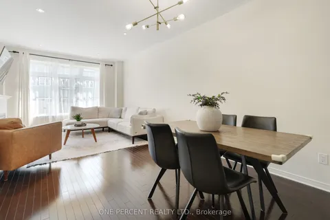 225 Losino Crescent, ON K2V 0E4