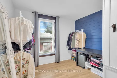 33 Stanley Street, ON N5R 3E7