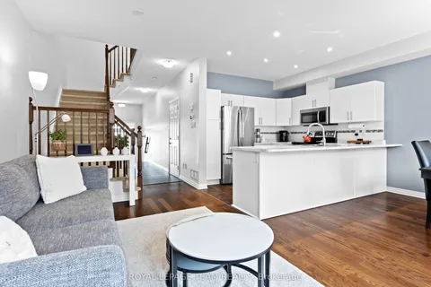 205 Overberg Way, ON K2S 0V7