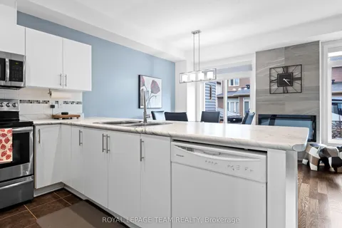 205 Overberg Way, ON K2S 0V7