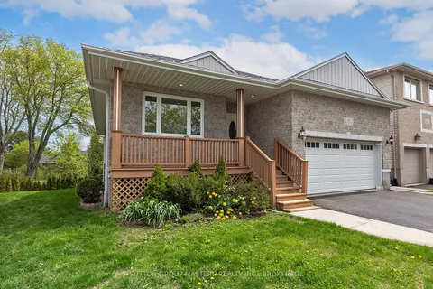 221 Amy Lynn Drive, ON K7K 2A3