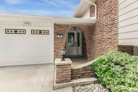 55 Hanover Place, ON L8K 5X7