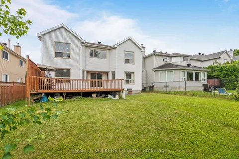 4 Collingwood Crescent, ON K2K 2G6