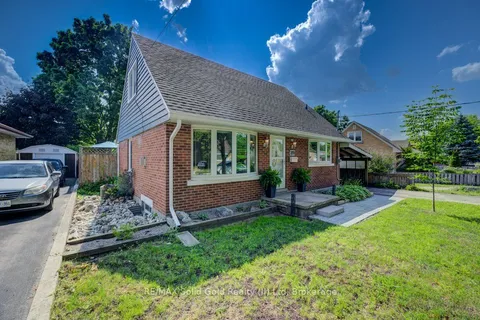 89 Roxborough Avenue, ON N2M 1P6