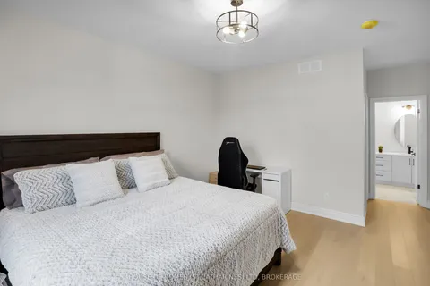 4183 Village Creek Drive, ON L0S 1S0