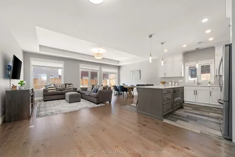 16 Hummingbird Drive, ON K8N 0H7