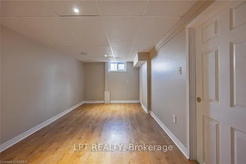 23 Barker Drive, ON K7K 6L3