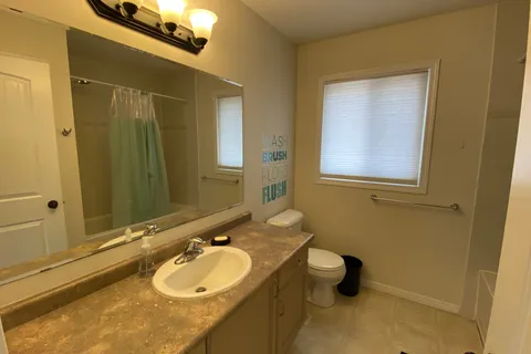 6 Sassafras Street, ON N2N 3S4