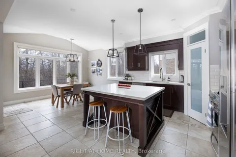 64 Winslow Way, ON L8J 0G9