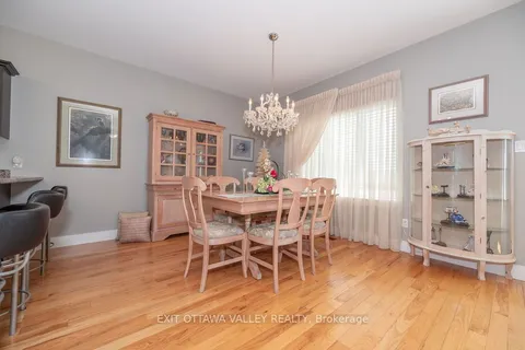 12 Jamieson Crescent, ON K0J 1C0