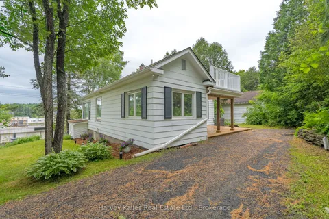16 Manominee Street, ON P1H 1H2