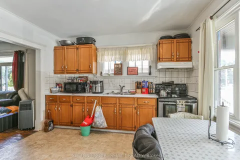 195 Egerton Street, ON N5Z 2G6
