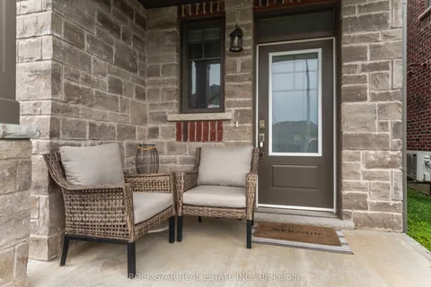 9 Dodman Crescent, ON L9G 0G6